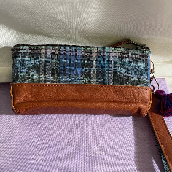 Nena&Co small wristlet - Picture 2 of 6